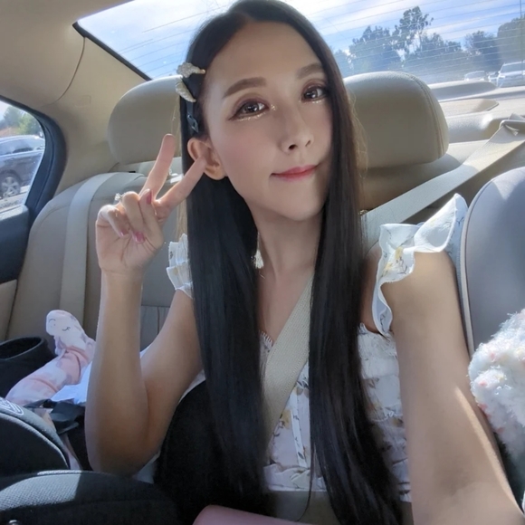 Meet your Posher, Helena - Picture 8 of 16